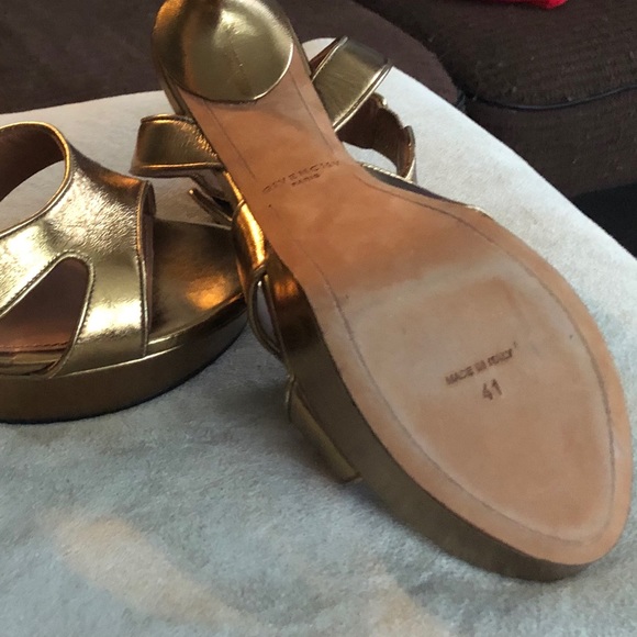 Heels - Picture 4 of 5